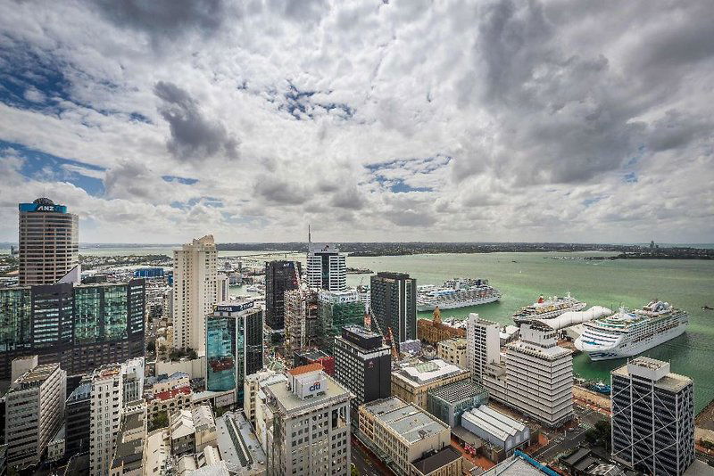 Hotel Auckland Harbour Suites