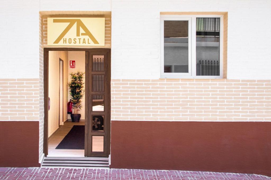 Hotel 7A Hostal