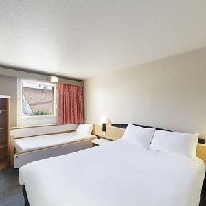 Hotel B&B Hotel Lourdes Centre cazare Lourdes