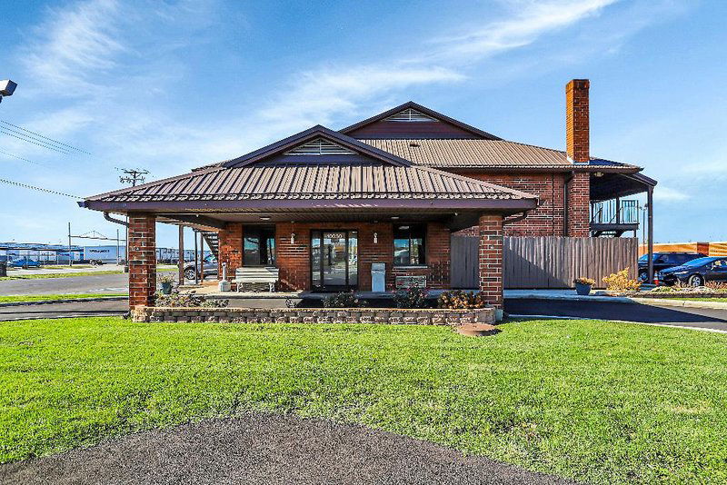 Hotel Bridgeview Inn