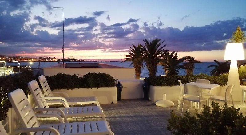 Hotel La Bella Trani Suites And B&B
