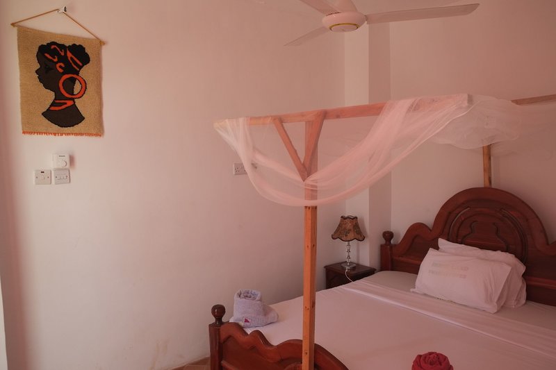 Homeland Swahili Lodge
