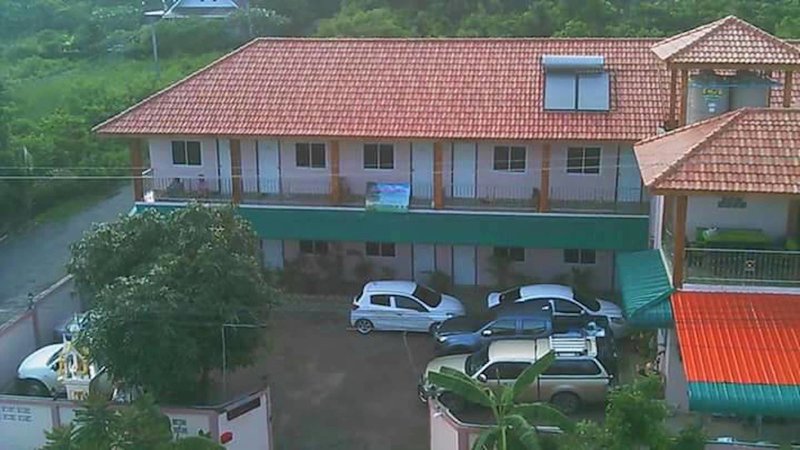 Wattana Hill Resort