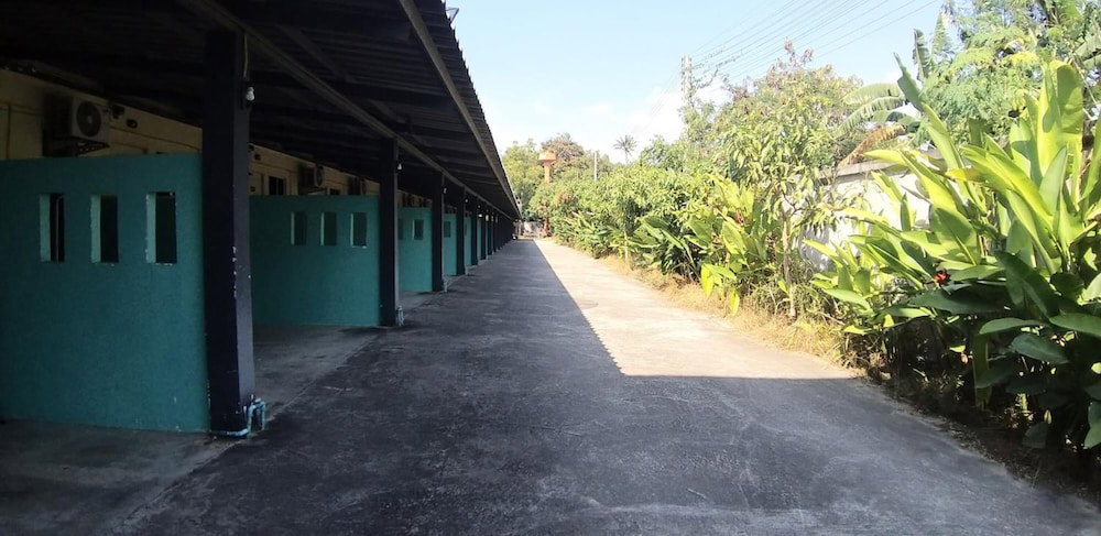 Mee Rak Resort