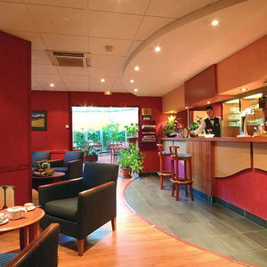 Hotel Holiday Inn Garden Court Clermont Ferrand Centre cazare Clermont-Ferrand