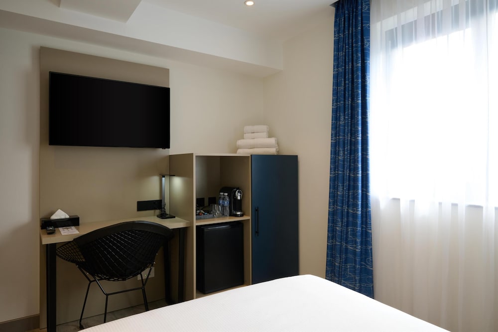 Hotel Spark By Hilton Luton