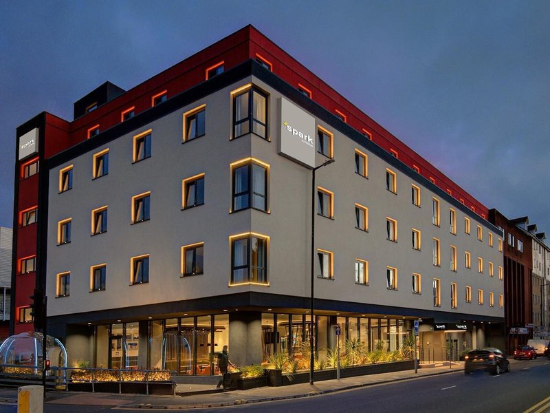 Hotel Spark By Hilton Luton