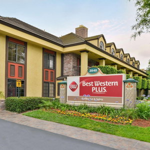 Hotel Best Western Plus Raffles Inn & Suites cazare Anaheim