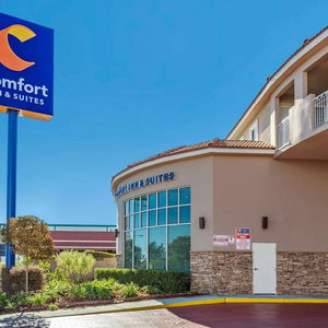 Hotel Comfort Inn & Suites Near Universal - N. Hollywood - Burbank cazare North Hollywood