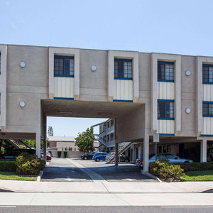 Hotel Days Inn By Wyndham Orange Anaheim cazare Orange