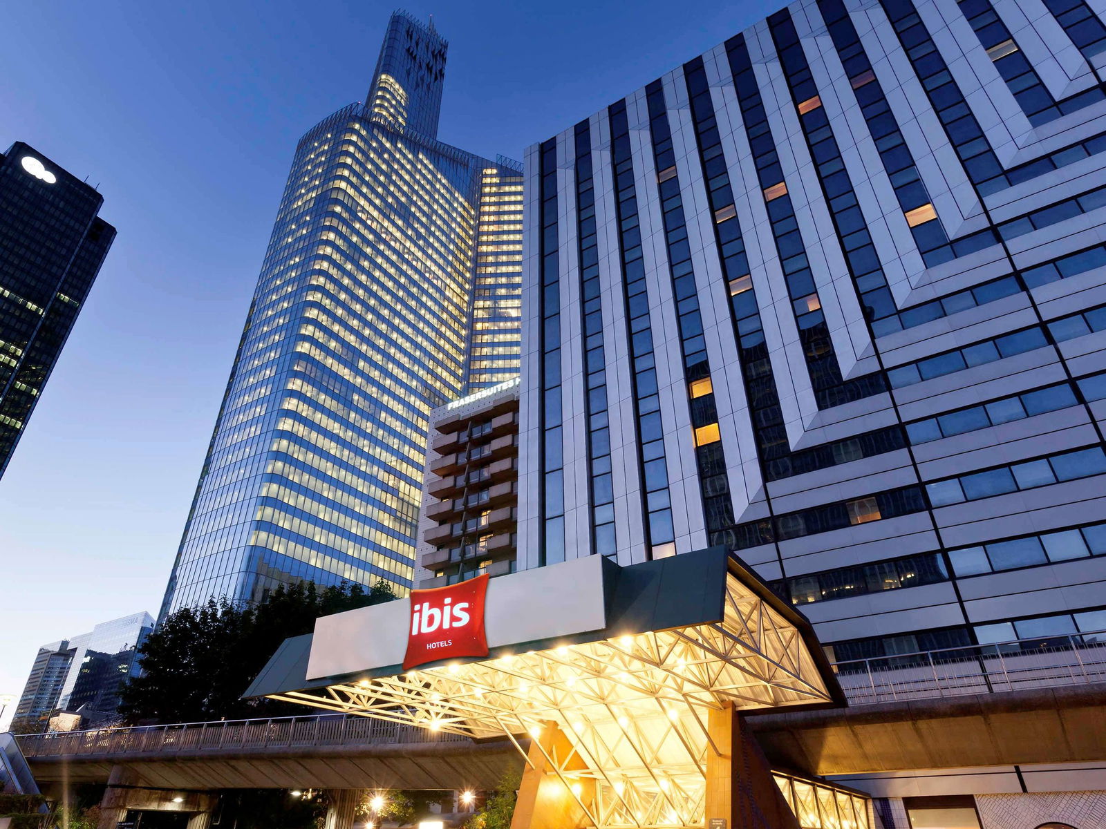 Hotel Ibis Paris La Defense Esplanade