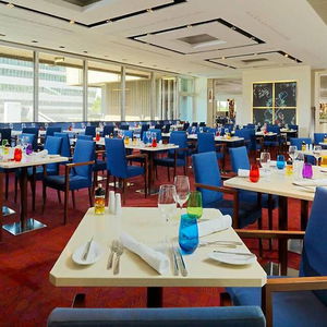 Hotel Sheraton Frankfurt Airport Hotel & Conference Center cazare Frankfurt am Main