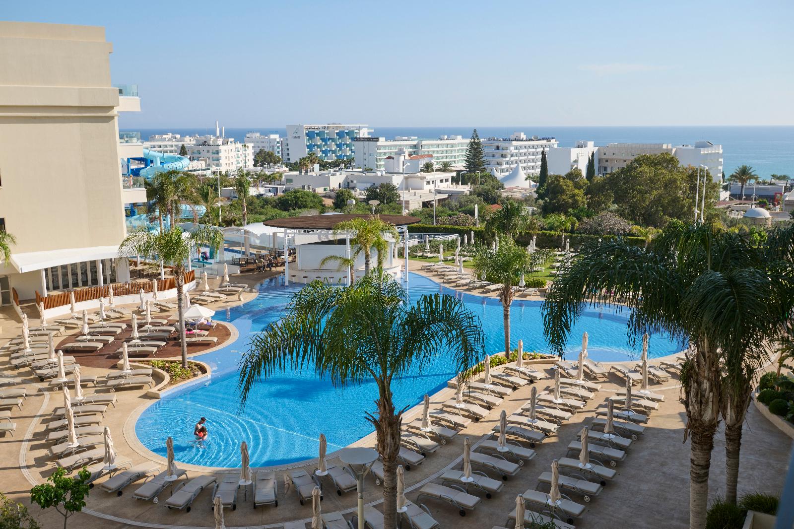 Sunrise Oasis Hotel & Waterpark