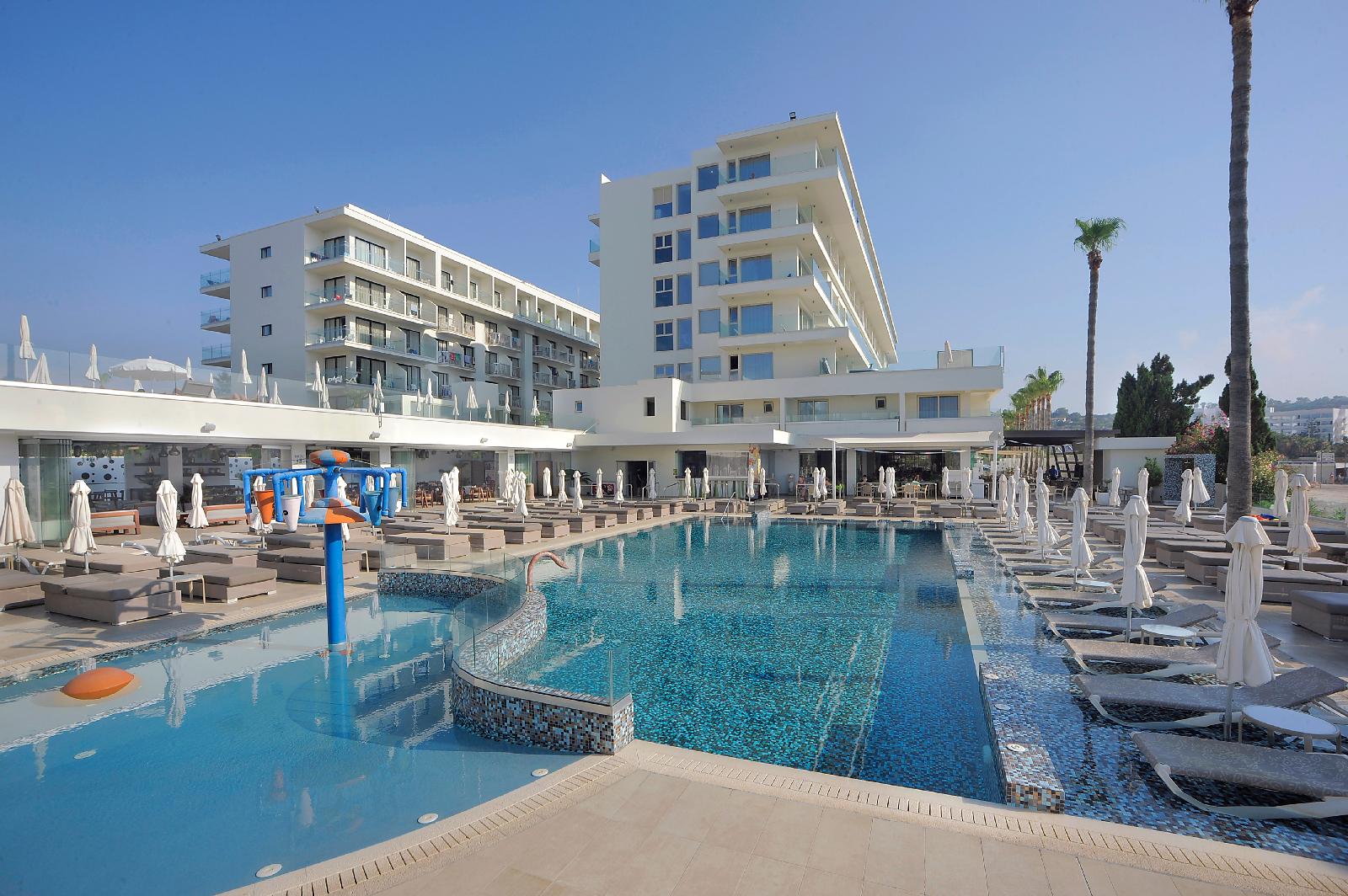 Nelia Beach Hotel & Spa