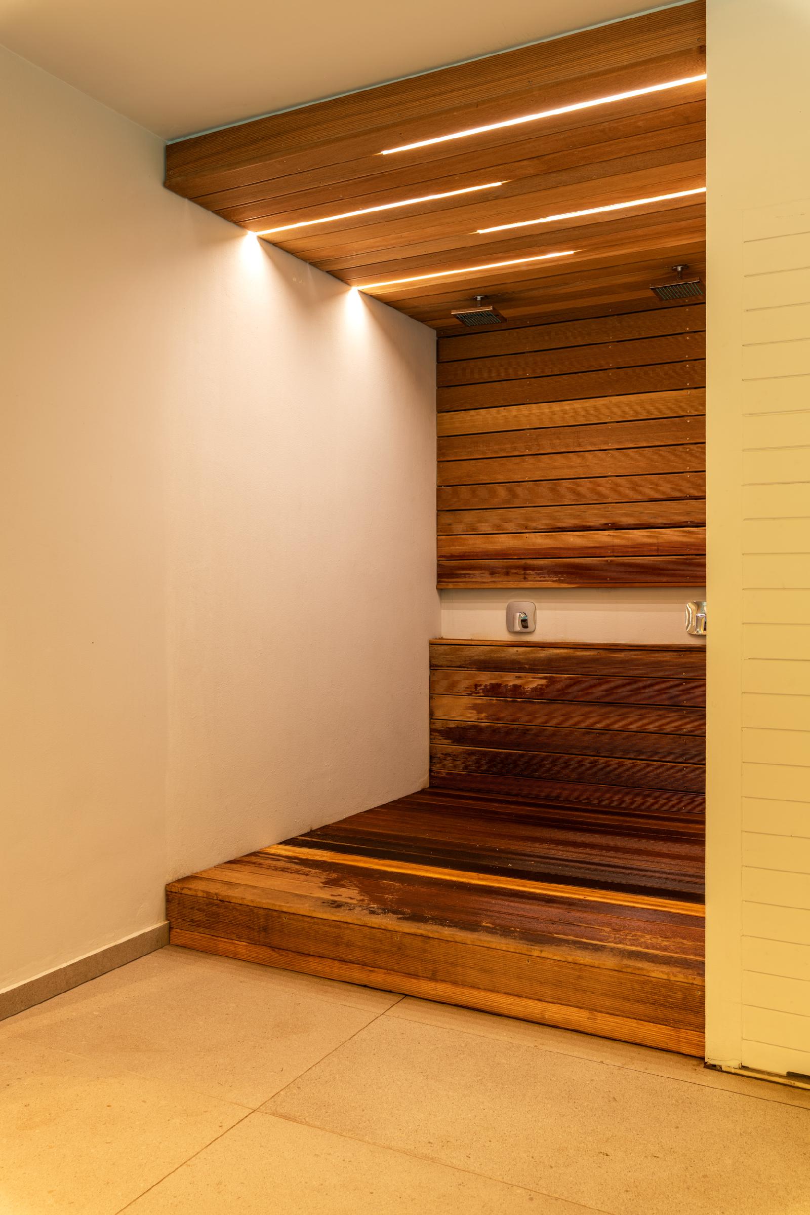 Nelia Beach Hotel & Spa