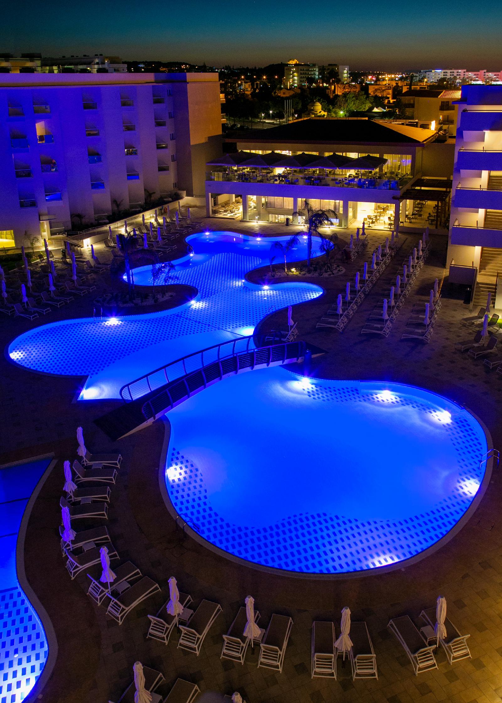 Vangelis Hotel & Suites