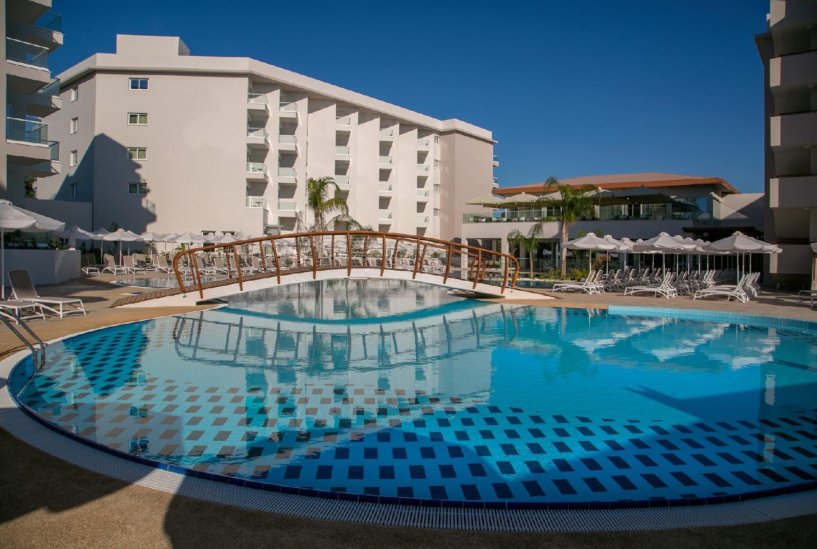 Vangelis Hotel & Suites