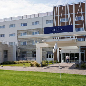 Sejur Novotel Saint-Quentin En Yvelines vacanta Magny-les-Hameaux