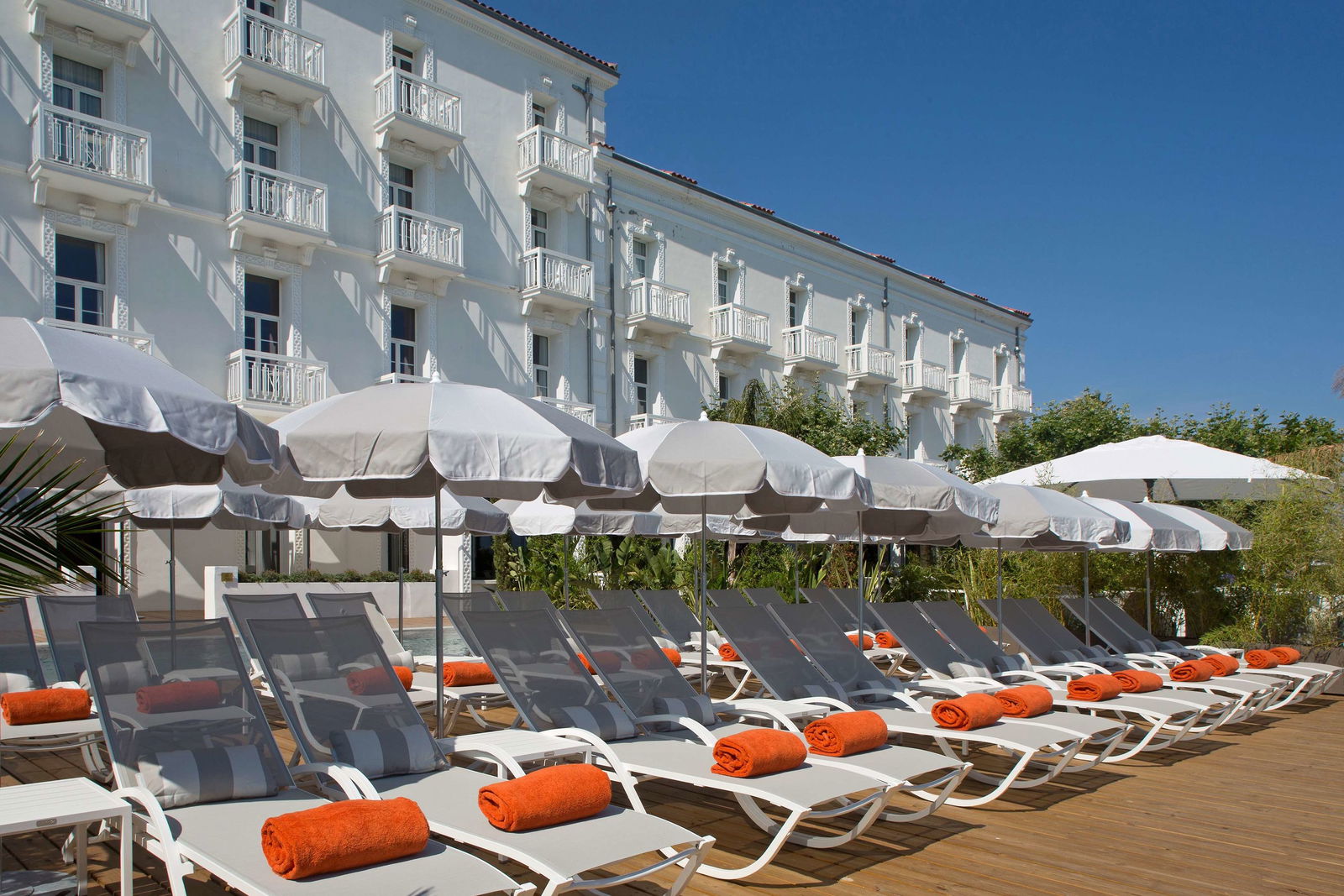 Hotel Grand Hotel Des Sablettes Plage, Curio Collection By Hilton