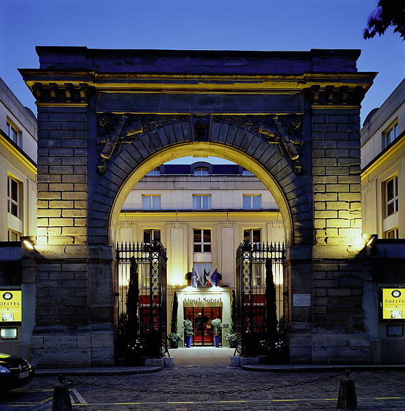 Le Louis Versailles Château Hotel - Mgallery