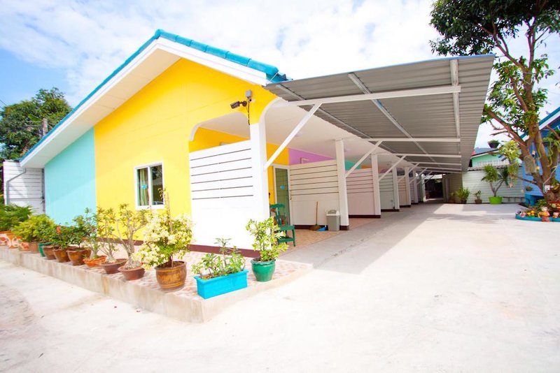 Hotel Baan Rommai Sattahip