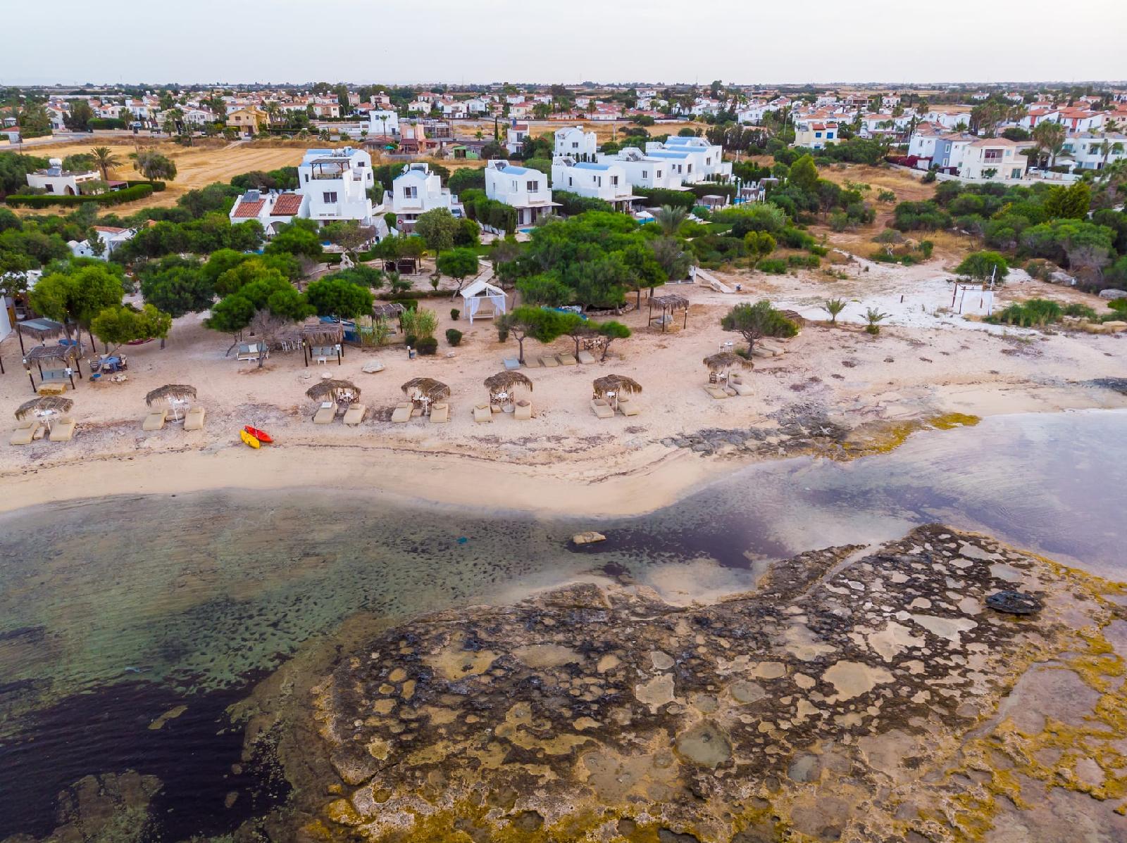 Thalassines Beach Villas