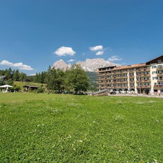 Hotel Villa Argentina cazare Cortina d'Ampezzo