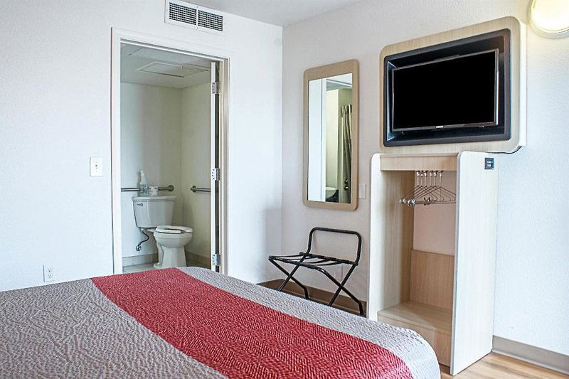 Hotel Motel 6 Kalispell