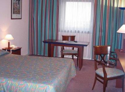 Golden Tulip Paris Cdg Airport Villepinte