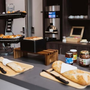 Hotel Easyhotel Paris Nord Aubervilliers cazare Aubervilliers