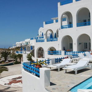 Hotel Mr & Mrs White Oia - Santorini cazare Oia