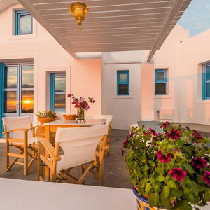 Hotel Fava Eco Suites cazare Oia