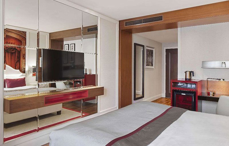 Hotel Titanic Gendarmenmarkt Berlin