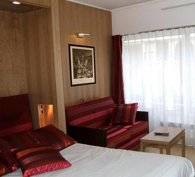 Hotel Residhome Courbevoie La Défense