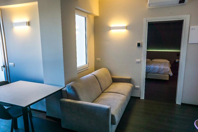 Venice Terminal Apartments & Suites