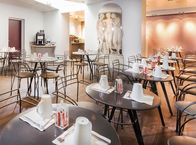 Hotel Libertel Canal St Martin