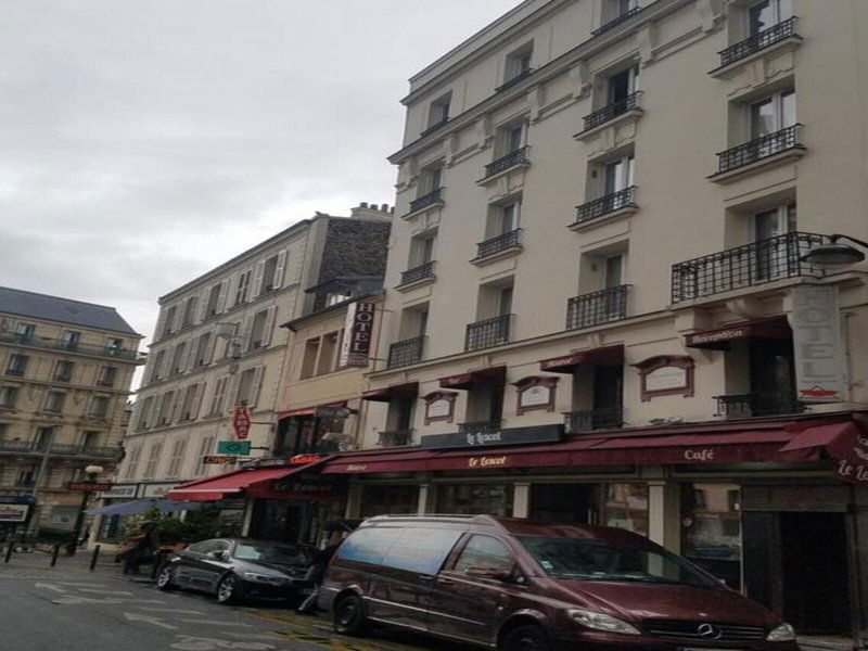 Hotel De La Perdrix Rouge