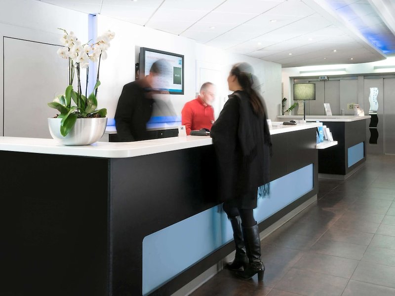 Hotel Ibis Budget Paris Porte De Montmartre