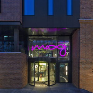 Hotel Moxy Warsaw Praga cazare Kentucky
