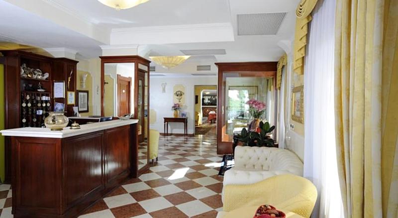 Romantik Hotel Russo Palace