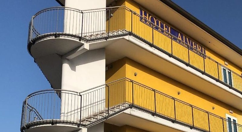 Hotel Alveri