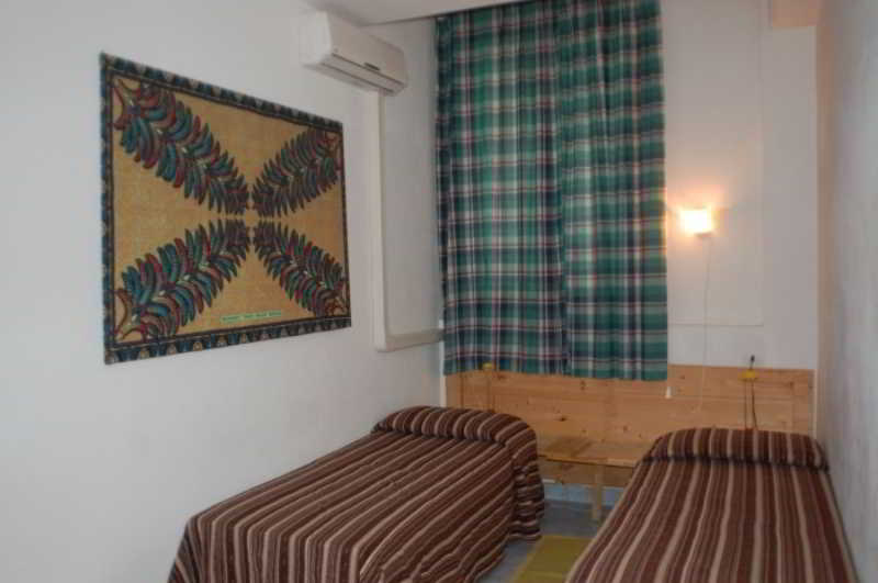 Hotel Youth Firenze 2000