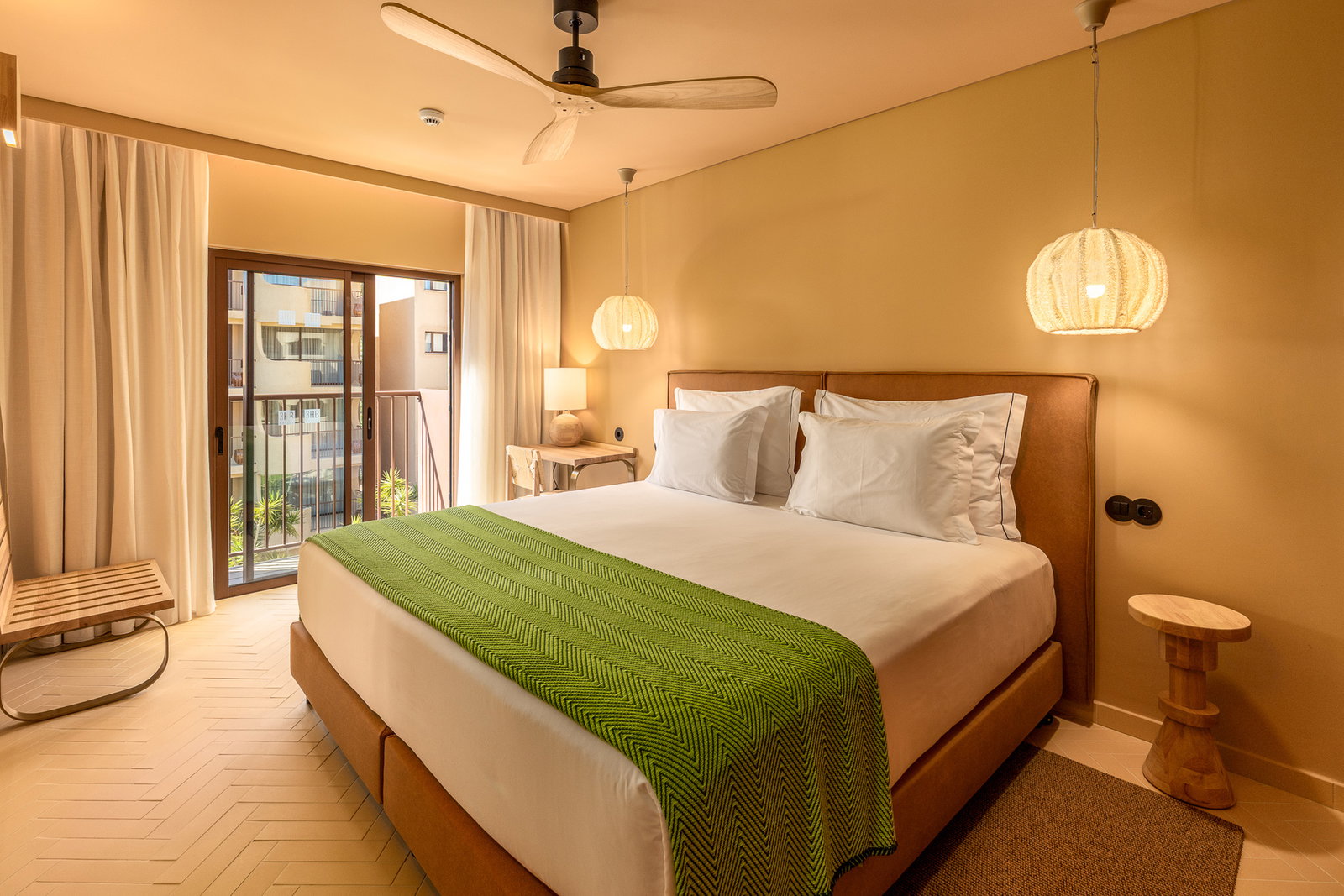 3Hb Falesia Beach