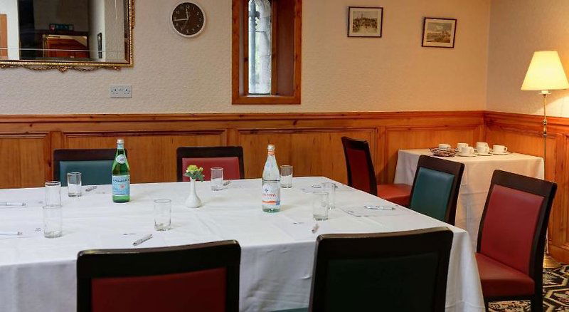 Hotel Lochardil House