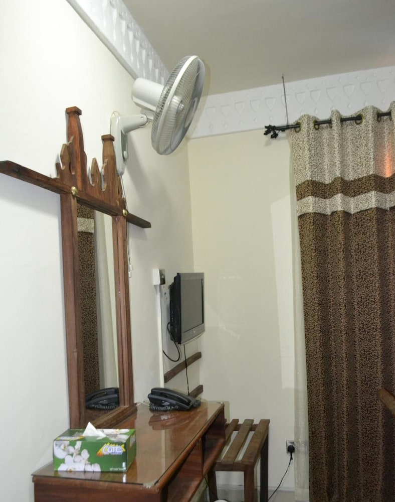 Al-Minar Hotel