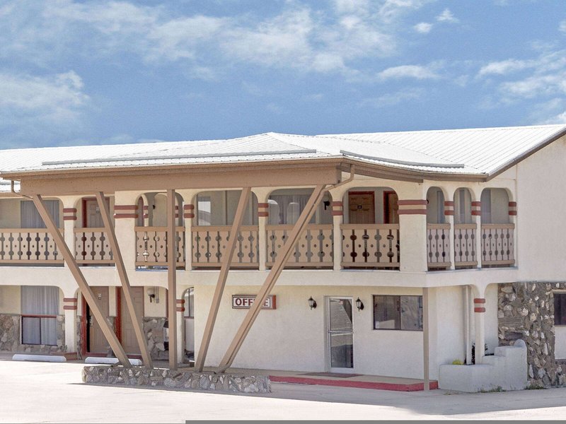 Hotel Travelodge By Wyndham Las Vegas Nm