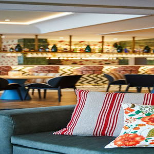 Hotel Hesperia Sevilla cazare Seville