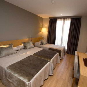 Hotel Hotel M.a. Sevilla Congresos cazare Seville