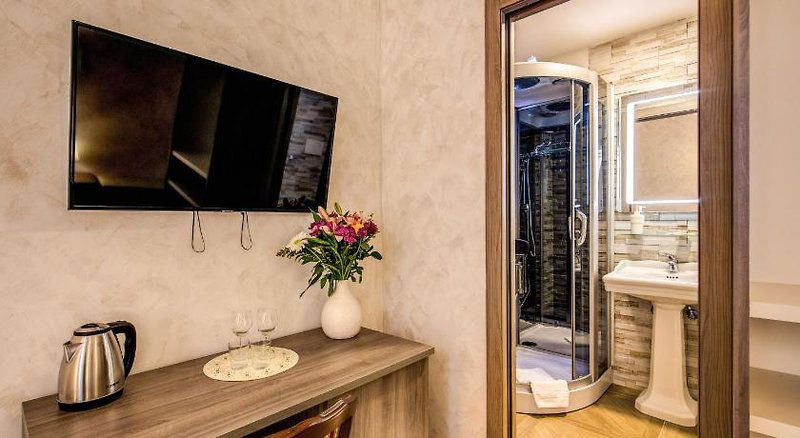 Hotel Amici Guesthouse