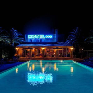 Hotel Cesario cazare Calvi